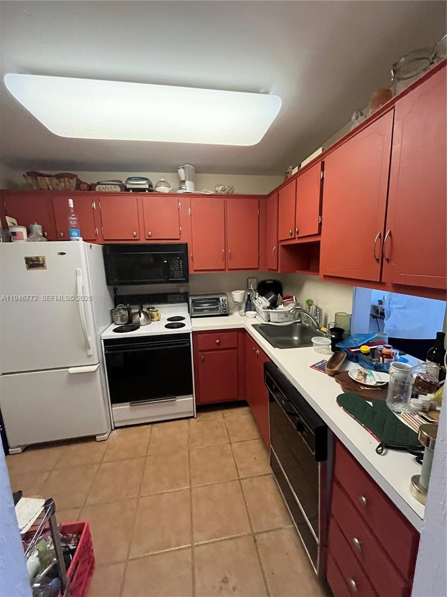 2640 NE 135th St # 312, North Miami FL 33181 — 7