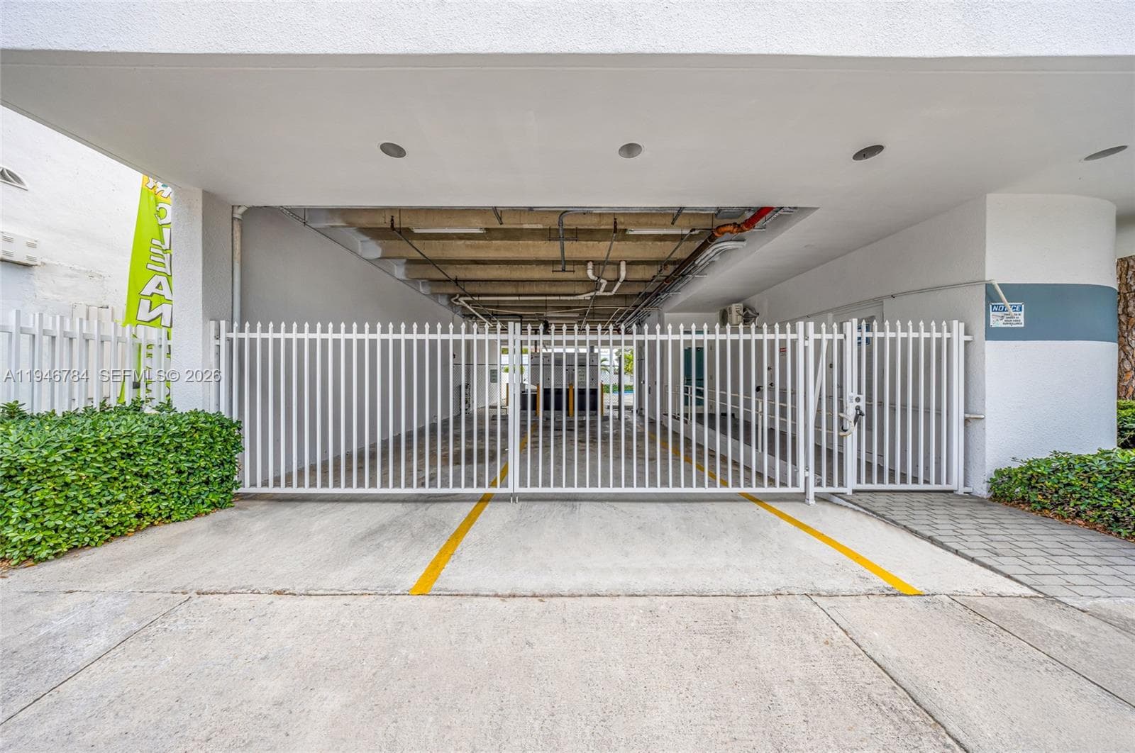 1693 SW 27th Ave, Miami FL 33145 — 11