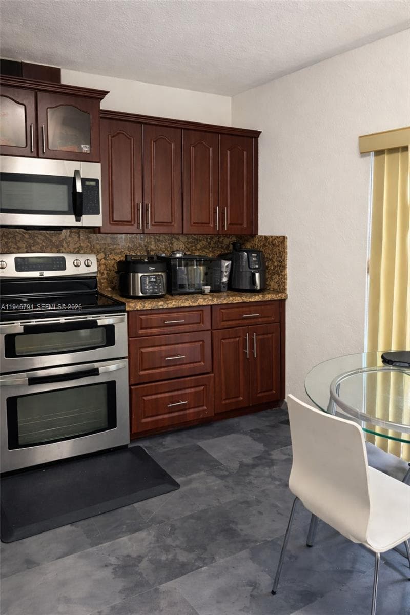 Hialeah Club Villas Condo, Hialeah, FL — 5