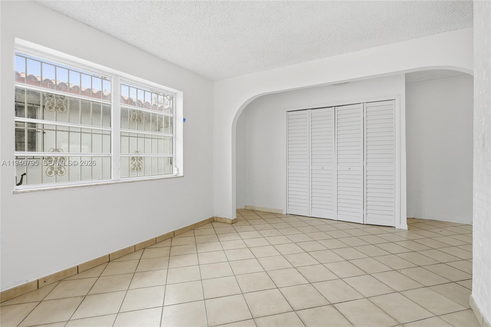 836 W 37th St, Hialeah FL 33012 — 13