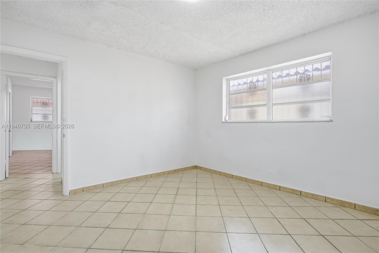 836 W 37th St, Hialeah FL 33012 — 17