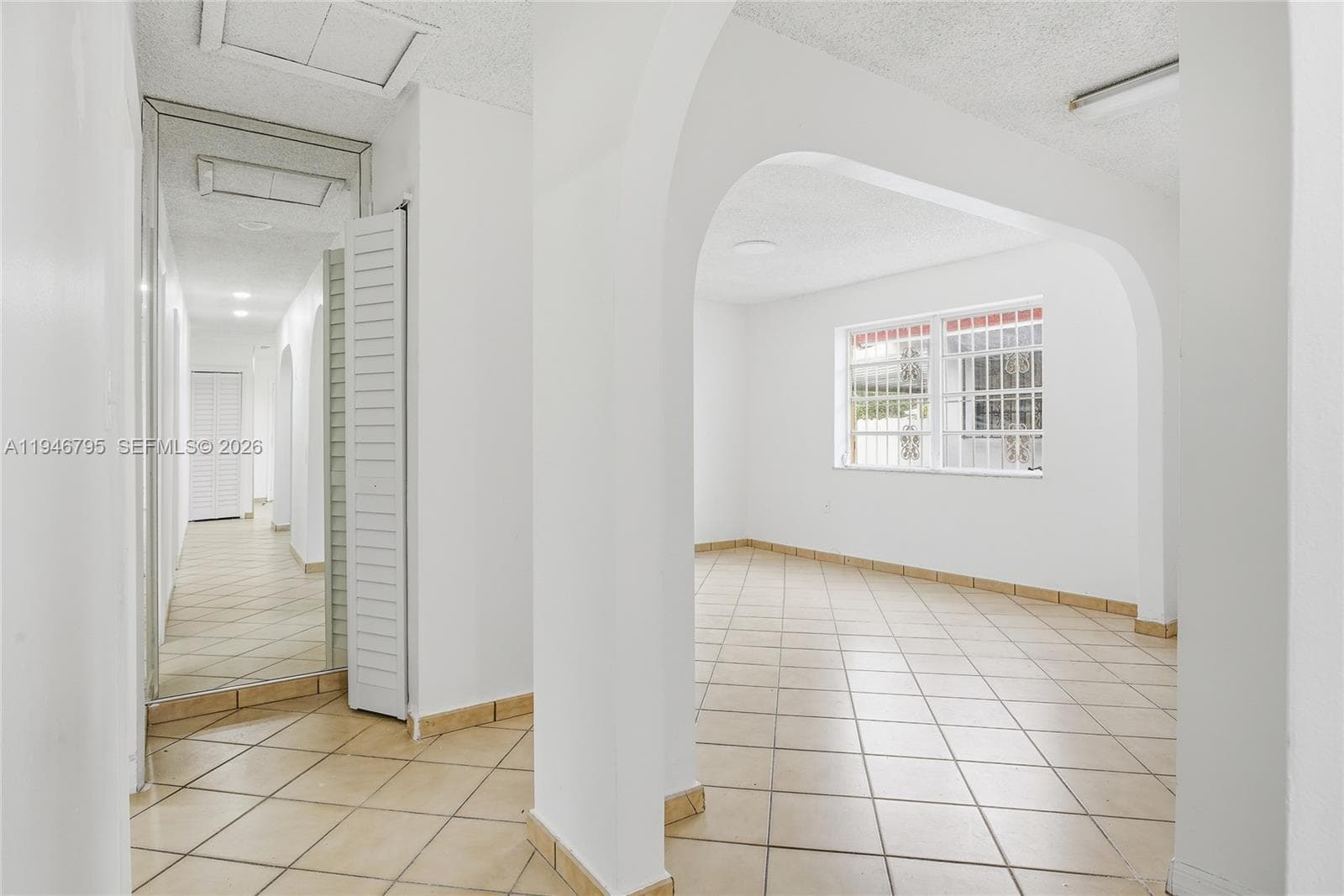 836 W 37th St, Hialeah FL 33012 — 9
