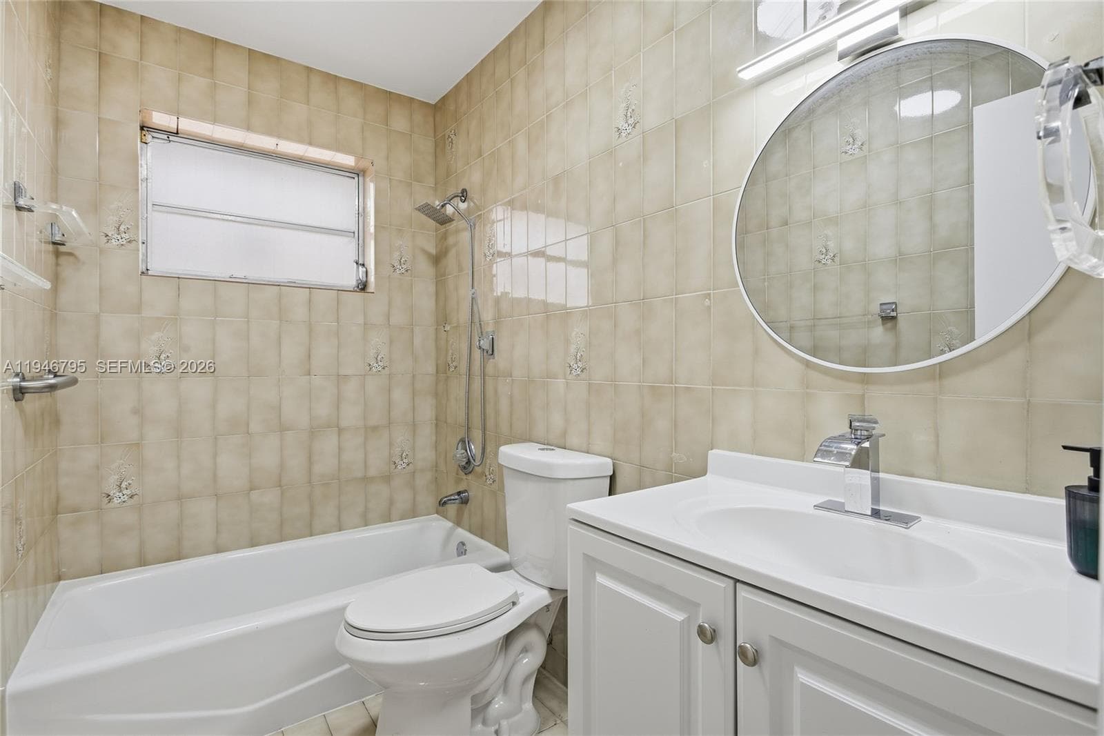 836 W 37th St, Hialeah FL 33012 — 14