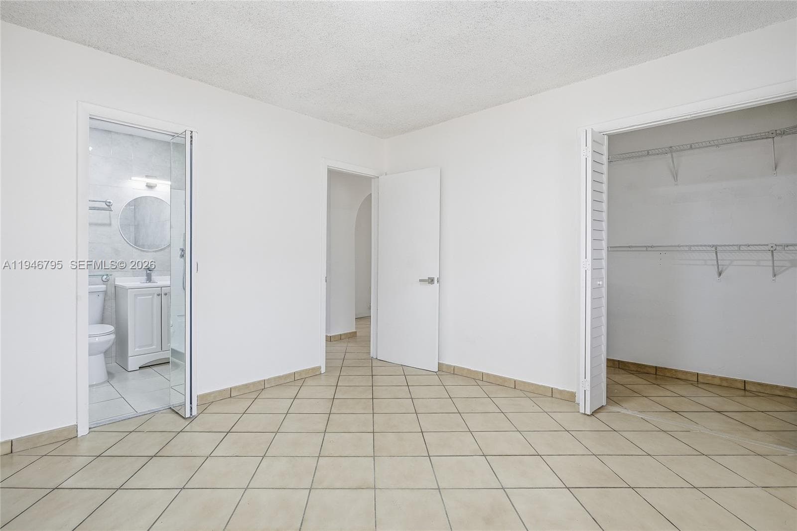 836 W 37th St, Hialeah FL 33012 — 19
