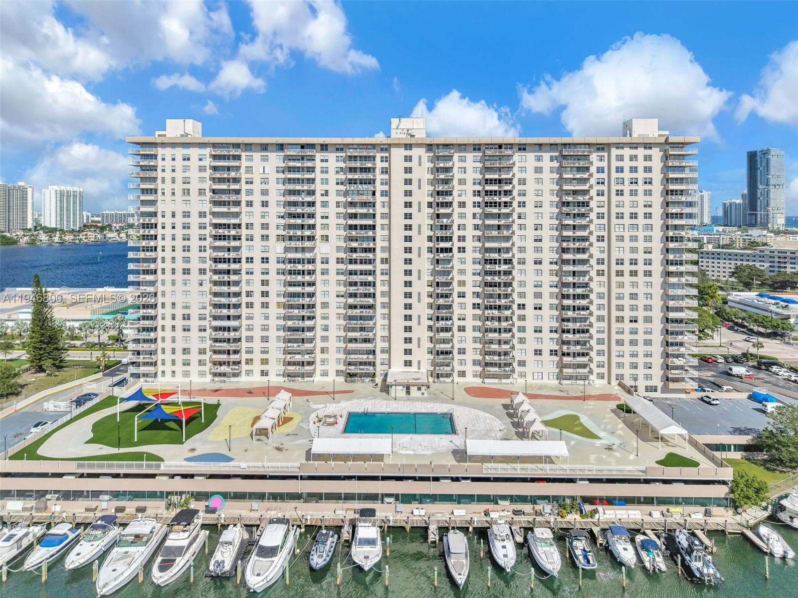 250 174th St # 1808, Sunny Isles Beach FL 33160 — 33