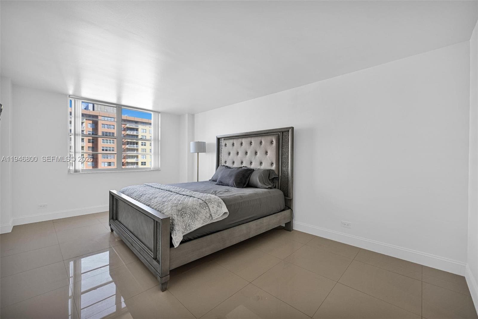 250 174th St # 1808, Sunny Isles Beach FL 33160 — 18