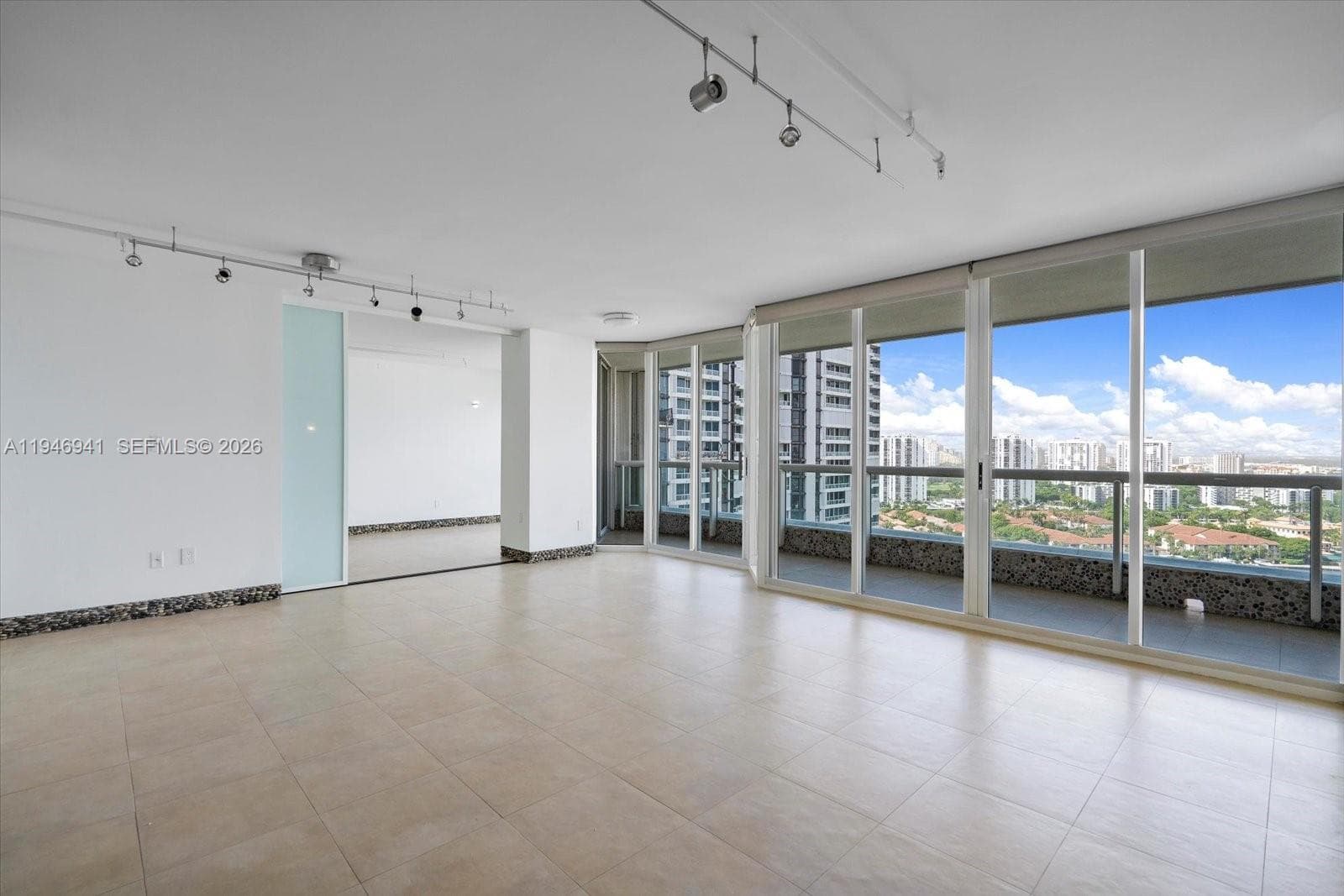 21205 NE 37th Ave # 2204, Aventura FL 33180 — 10