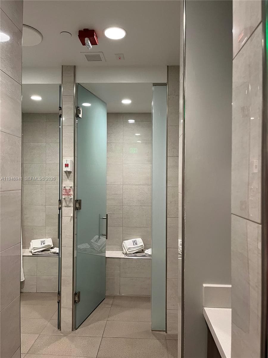 21205 NE 37th Ave # 2204, Aventura FL 33180 — 51