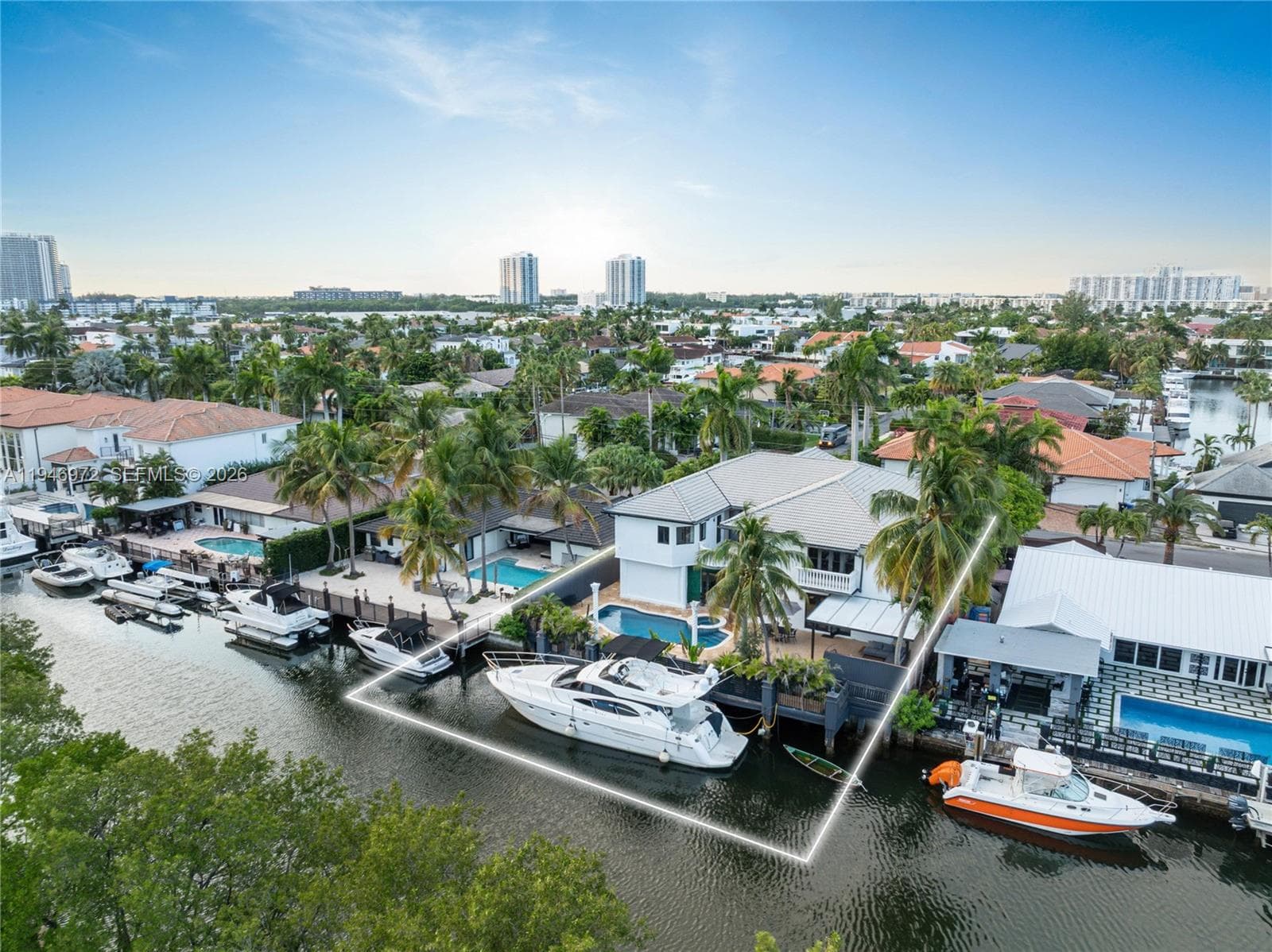 3400 NE 164th St, Sunny Isles Beach FL 33160 — 3