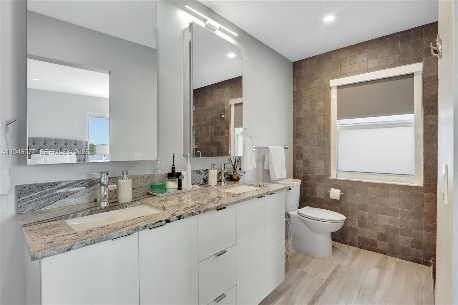 15481 SW 47th Ter # 15481, Miami FL 33185 — 24
