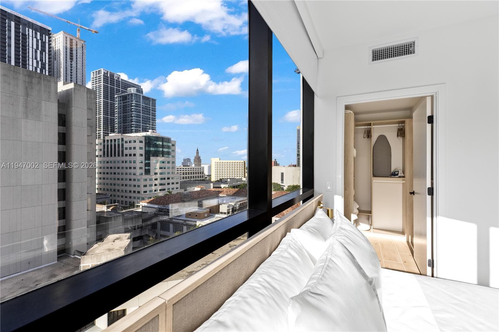 225 N Miami Ave # 1102, Miami FL 33128 — 22