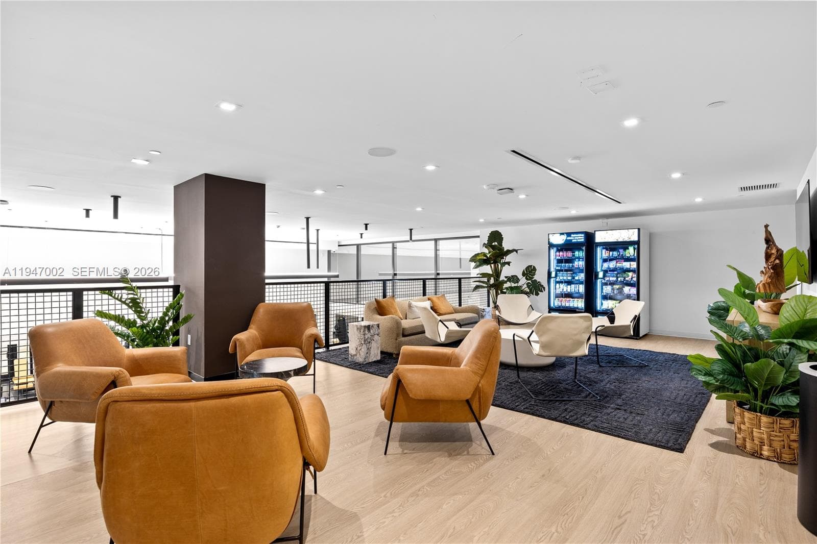 225 N Miami Ave # 1102, Miami FL 33128 — 33