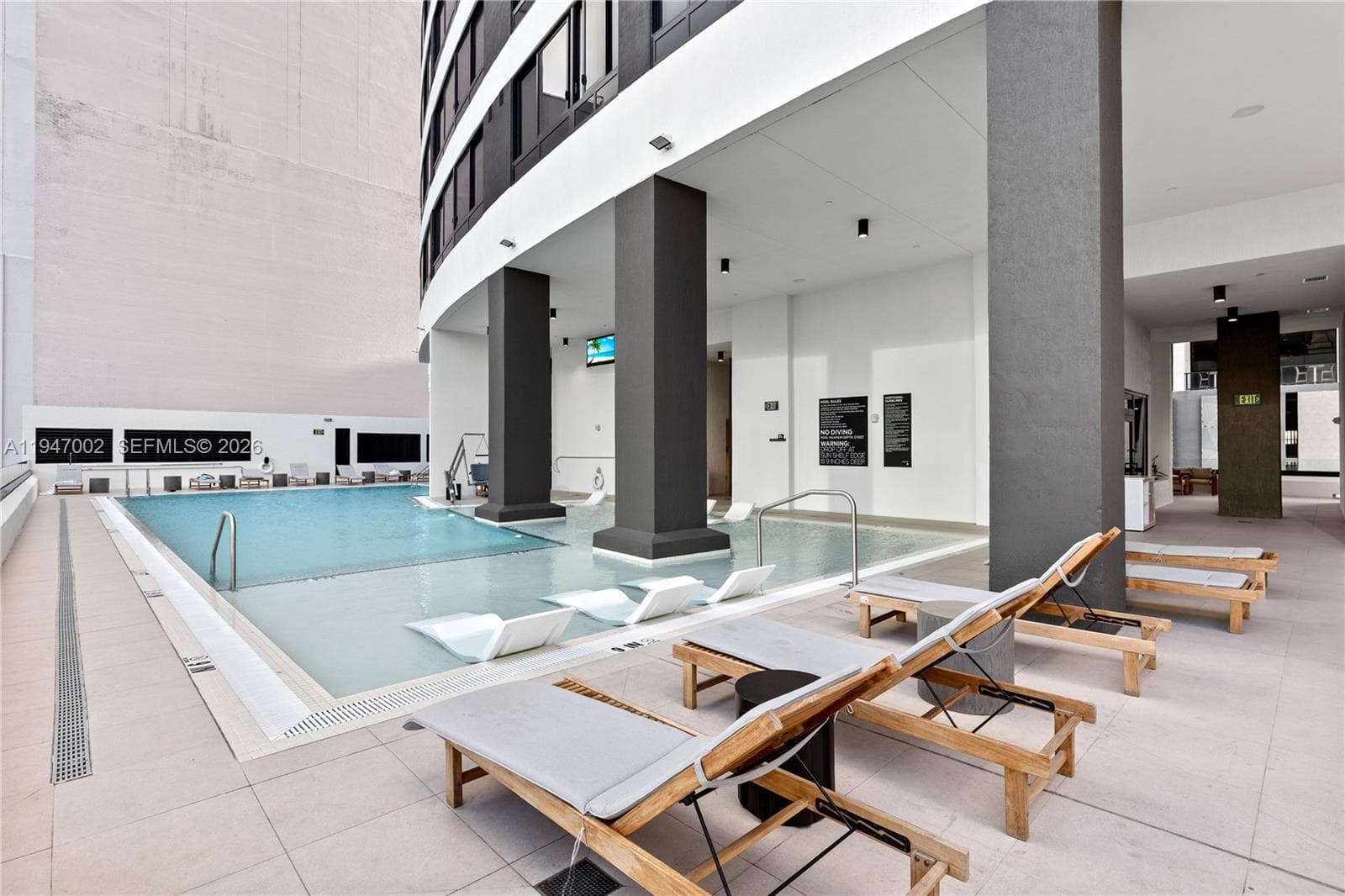 225 N Miami Ave # 1102, Miami FL 33128 — 39