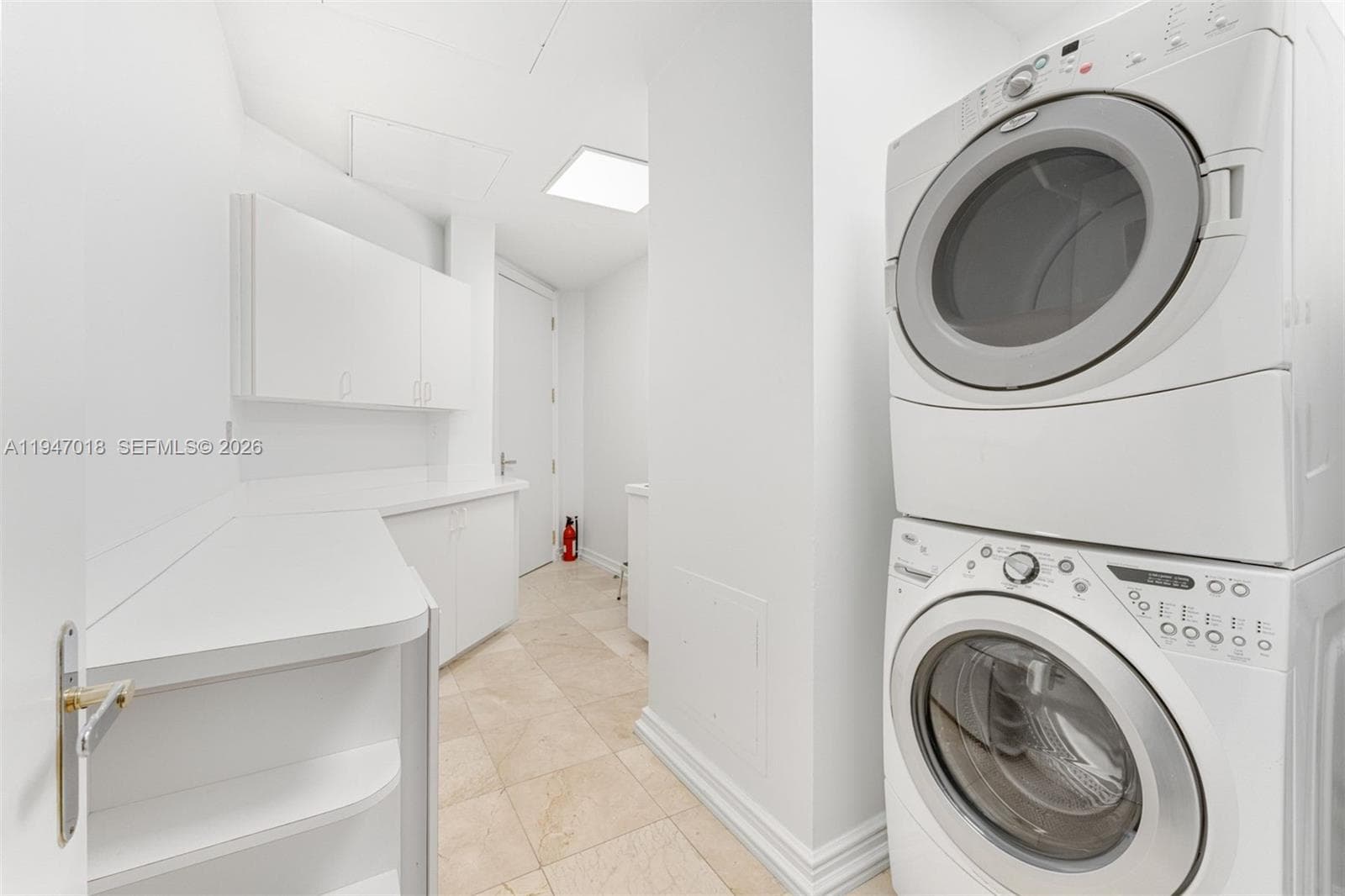5225 Collins Ave, Miami Beach FL 33140 — 42