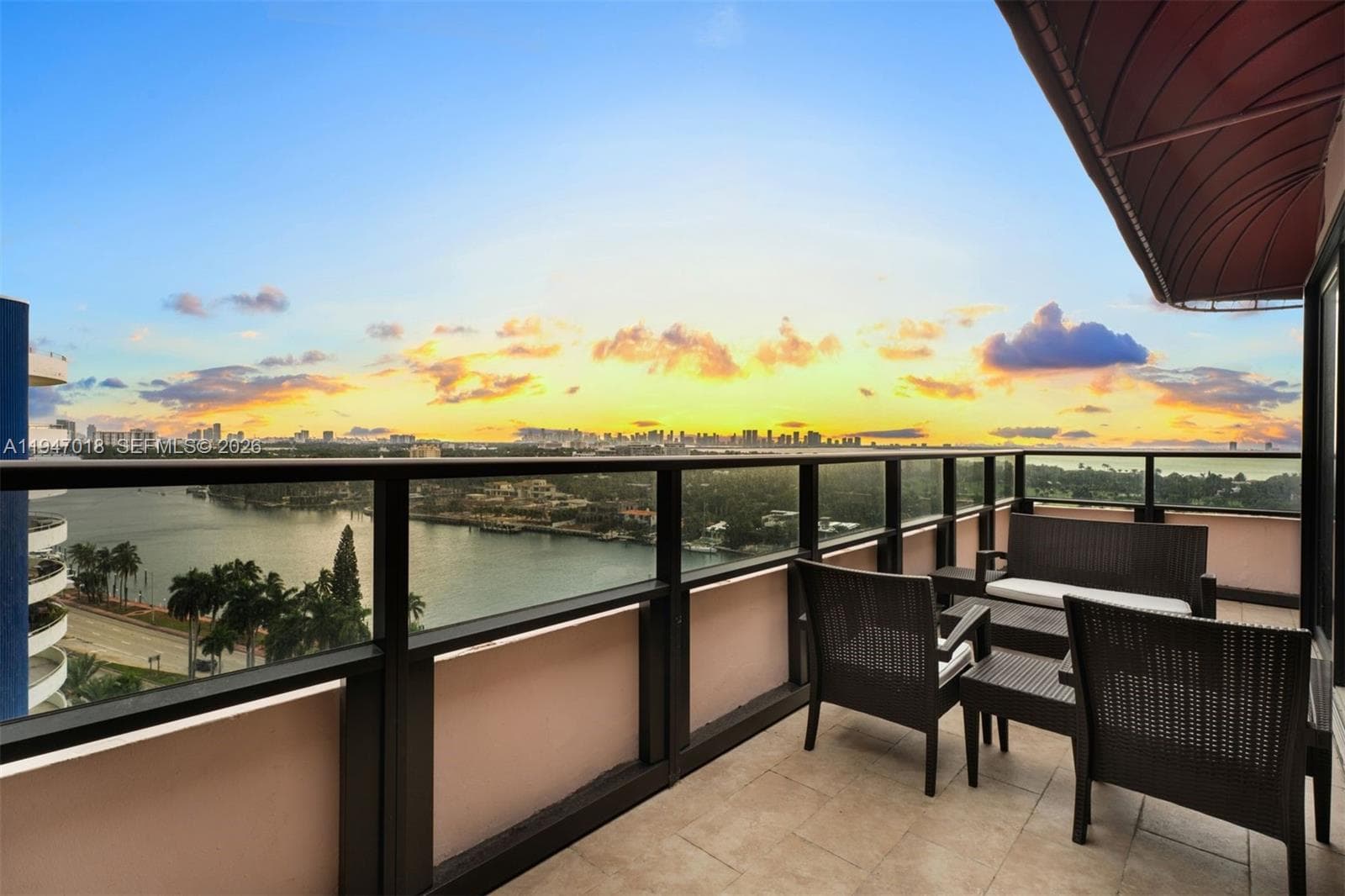 5225 Collins Ave, Miami Beach FL 33140 — 13