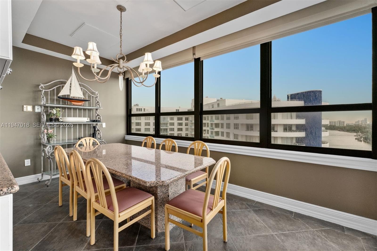 5225 Collins Ave, Miami Beach FL 33140 — 12