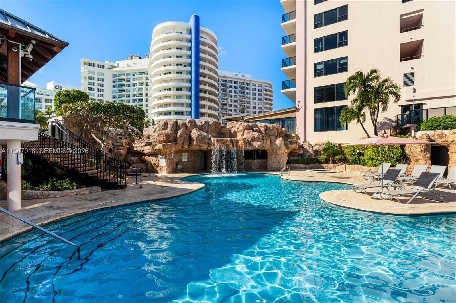 5225 Collins Ave, Miami Beach FL 33140 — 55