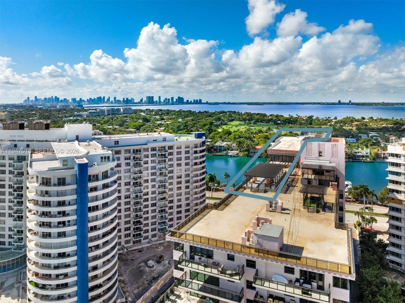 5225 Collins Ave, Miami Beach FL 33140 — 59