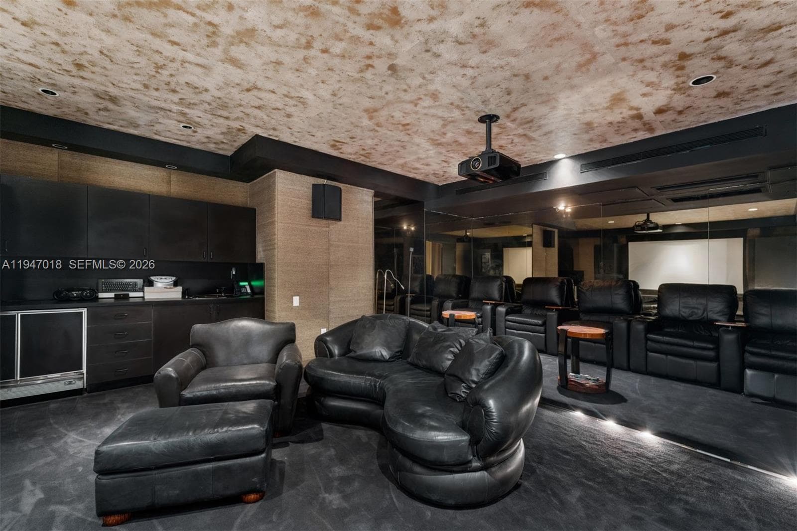 5225 Collins Ave, Miami Beach FL 33140 — 40