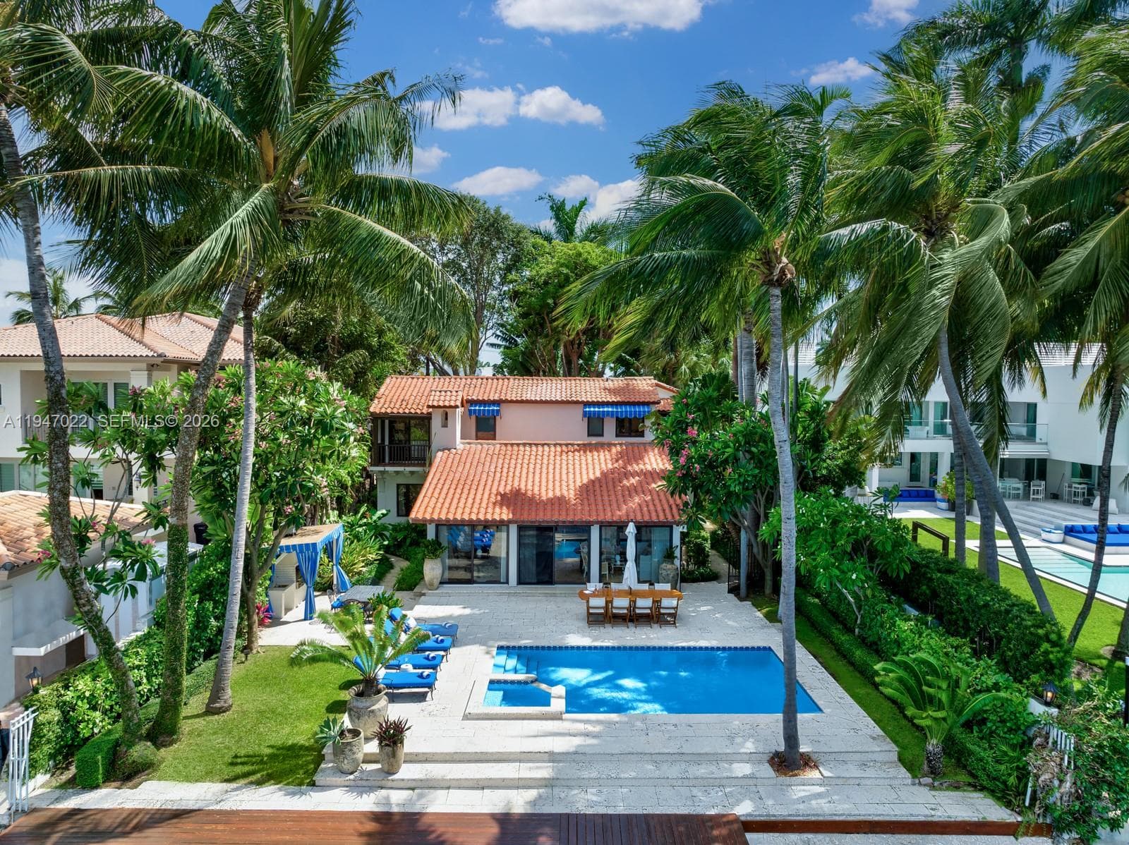 56 S Hibiscus Dr, Miami Beach FL 33139 — 36