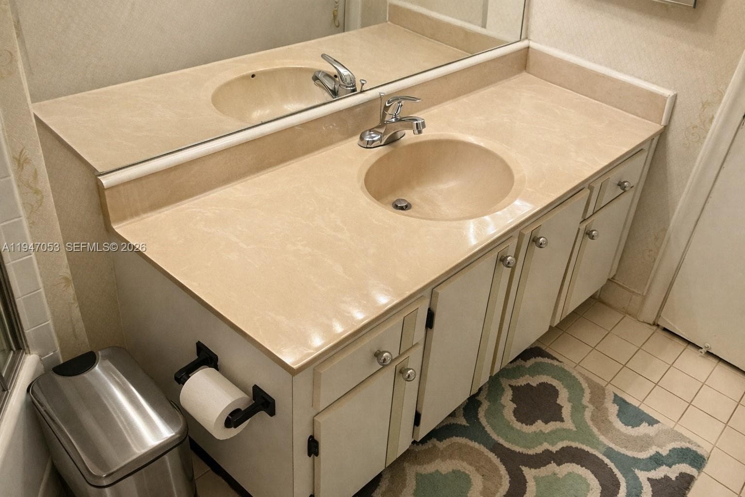 20851 San Simeon Way # 202, Miami FL 33179 — 18