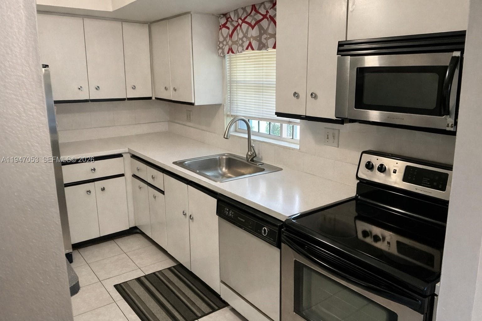 20851 San Simeon Way # 202, Miami FL 33179 — 8