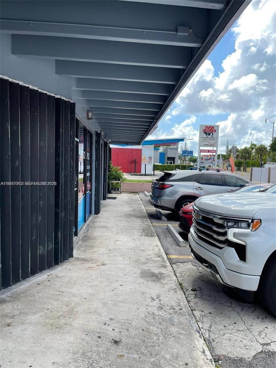 4757 SW 8th St # 4747, Miami FL 33134 — 4