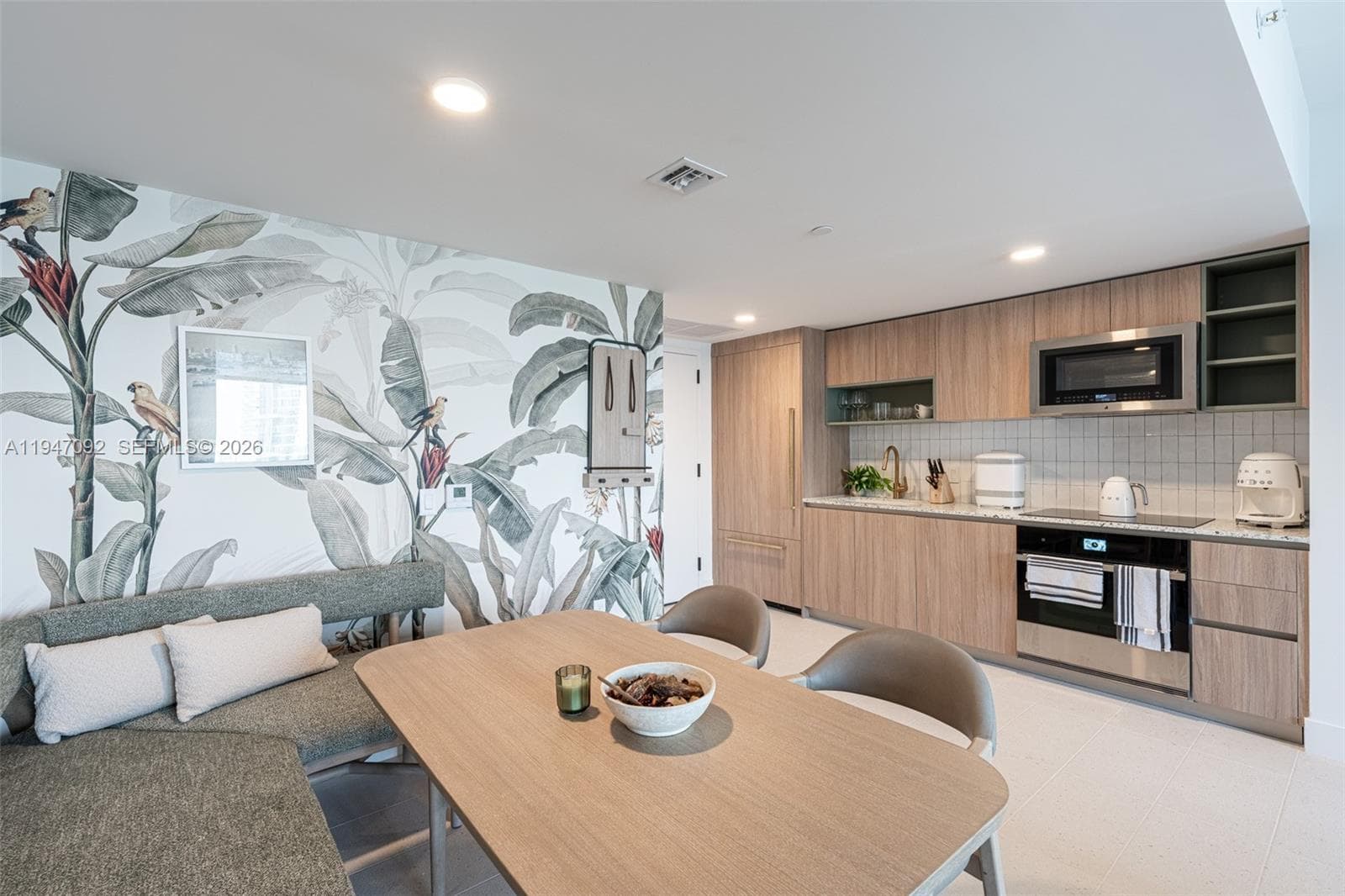 601 NE 1st ave # 3109, Miami FL 33132 — 5