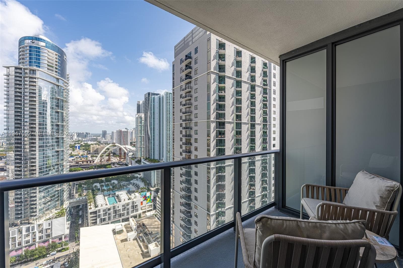 601 NE 1st ave # 3109, Miami FL 33132 — 24