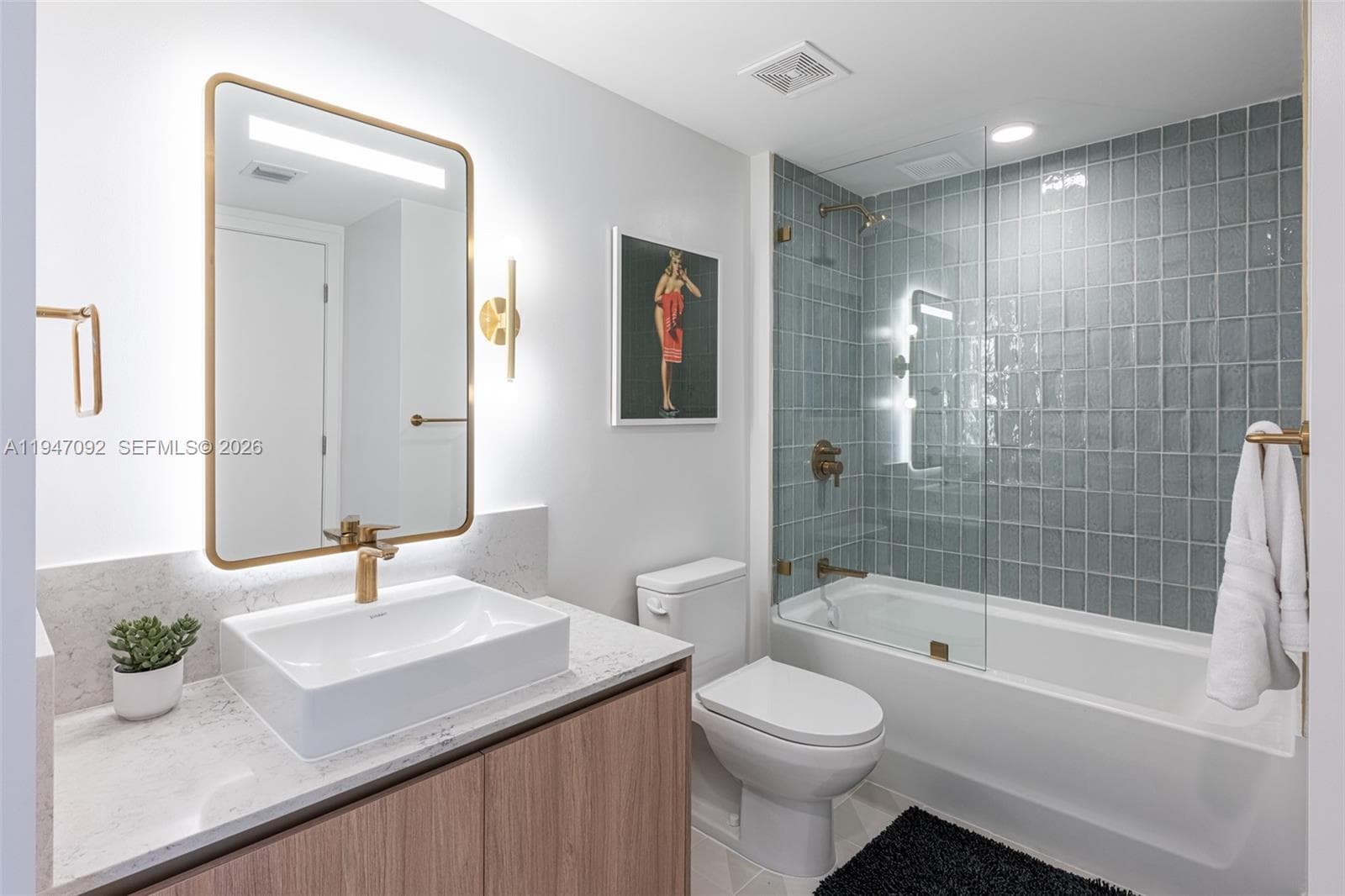 601 NE 1st ave # 3109, Miami FL 33132 — 19