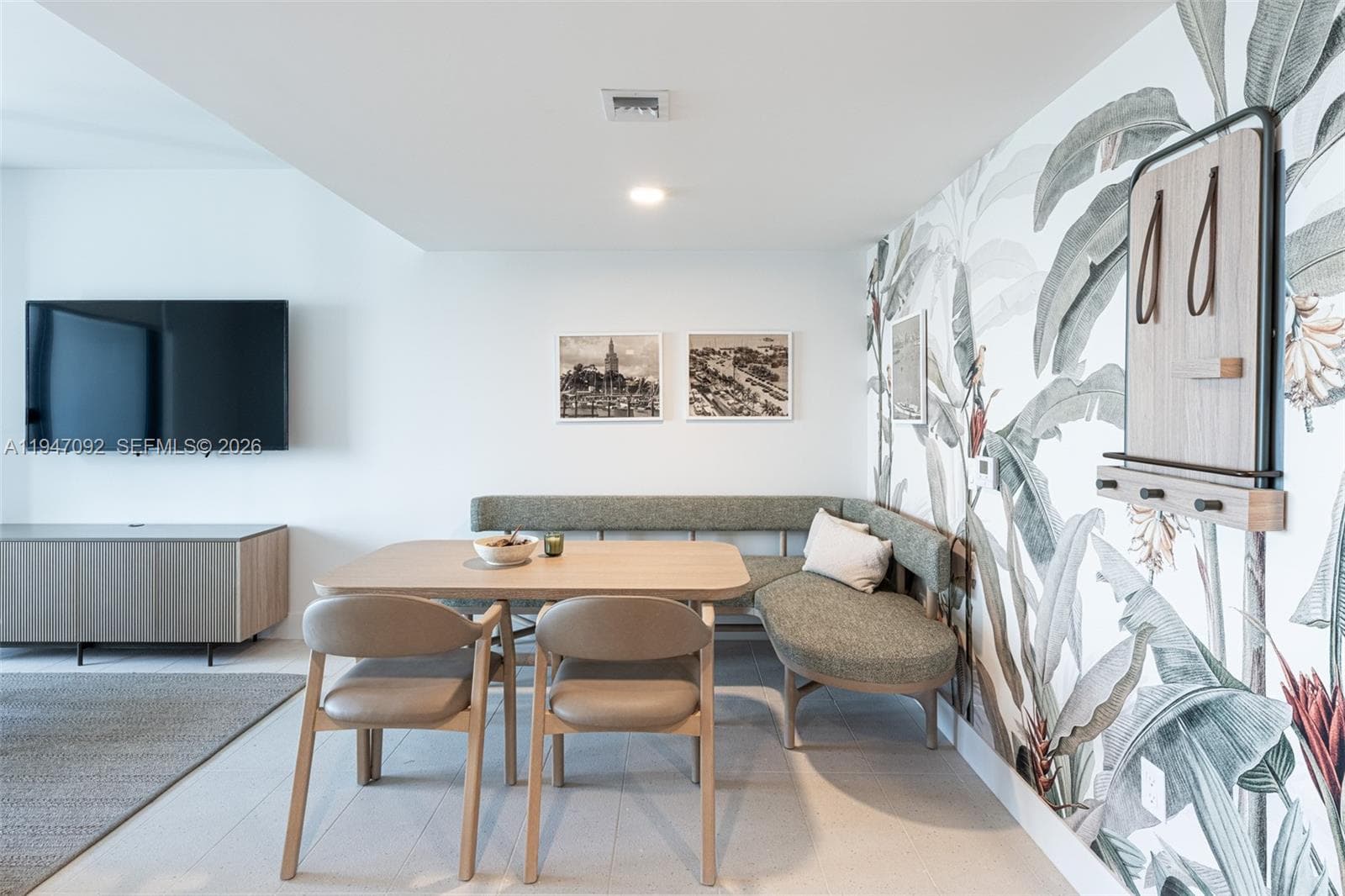 601 NE 1st ave # 3109, Miami FL 33132 — 4