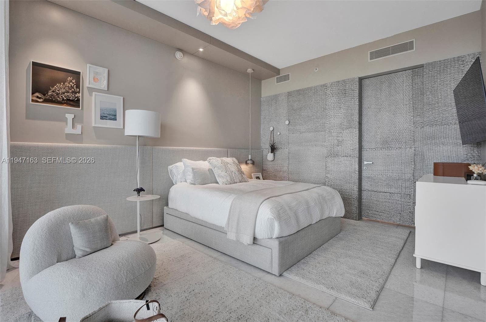 18975 Collins Ave # 4602, Sunny Isles Beach FL 33160 — 22
