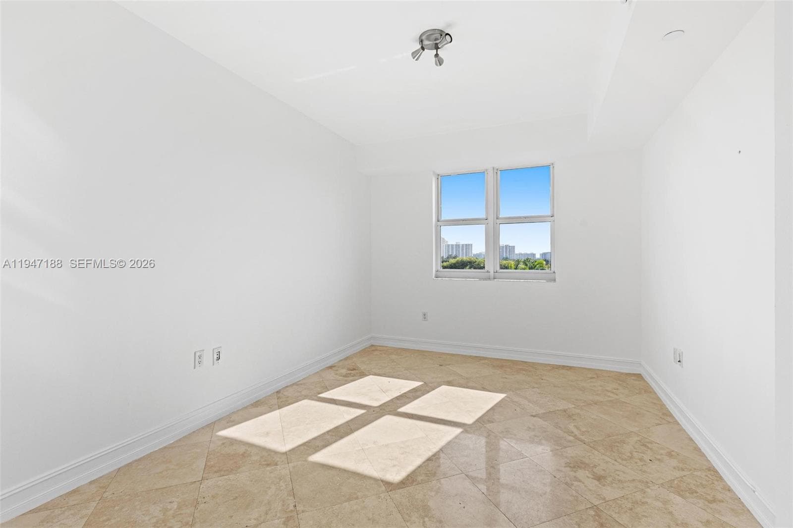 19900 E Country Club Dr # 502, Aventura FL 33180 — 13