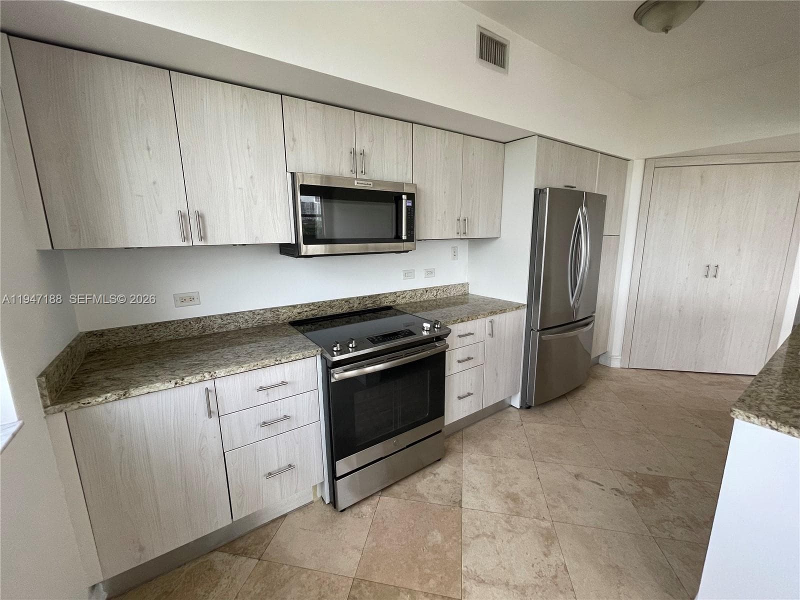 19900 E Country Club Dr # 502, Aventura FL 33180 — 7