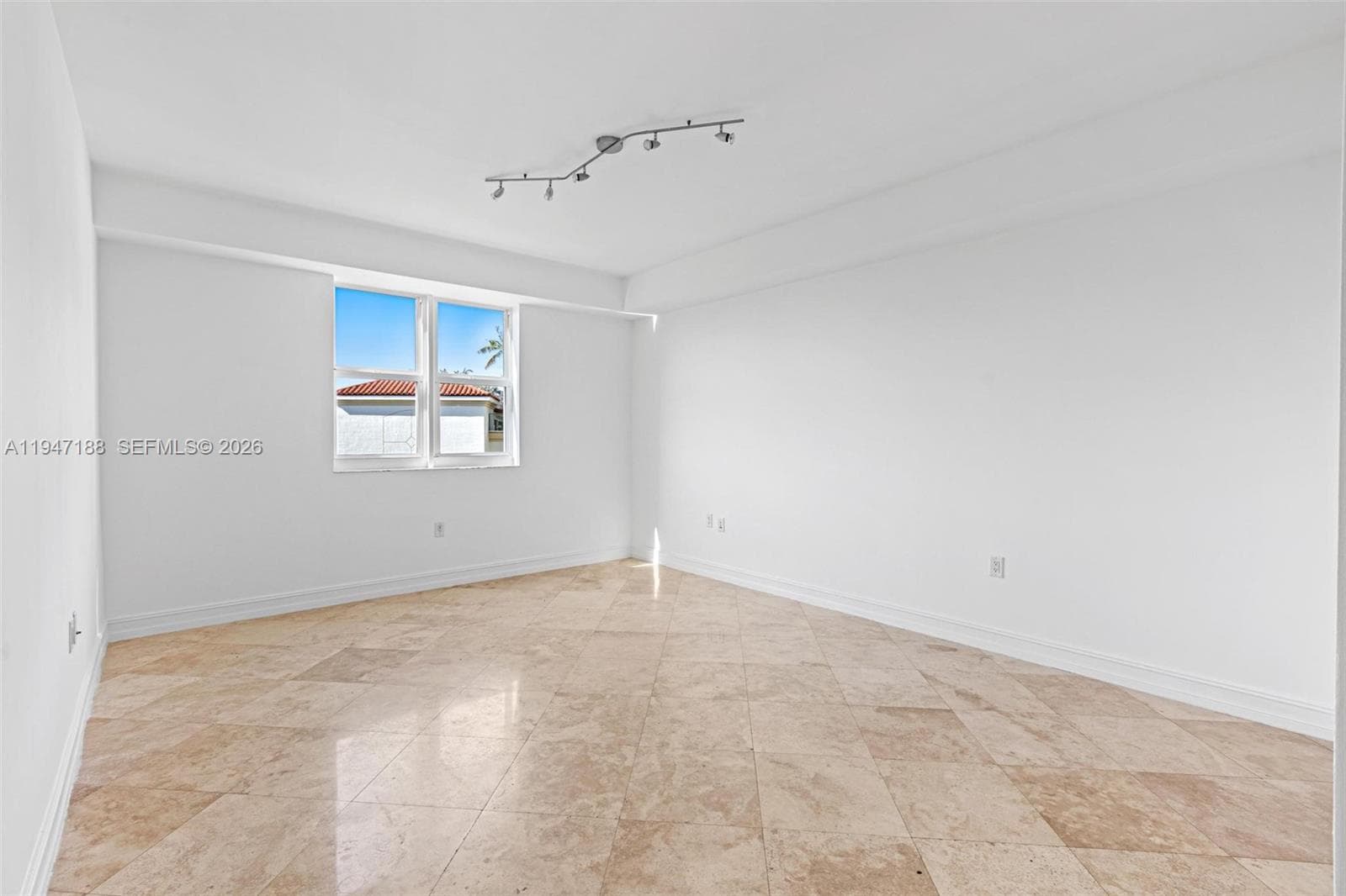 19900 E Country Club Dr # 502, Aventura FL 33180 — 9