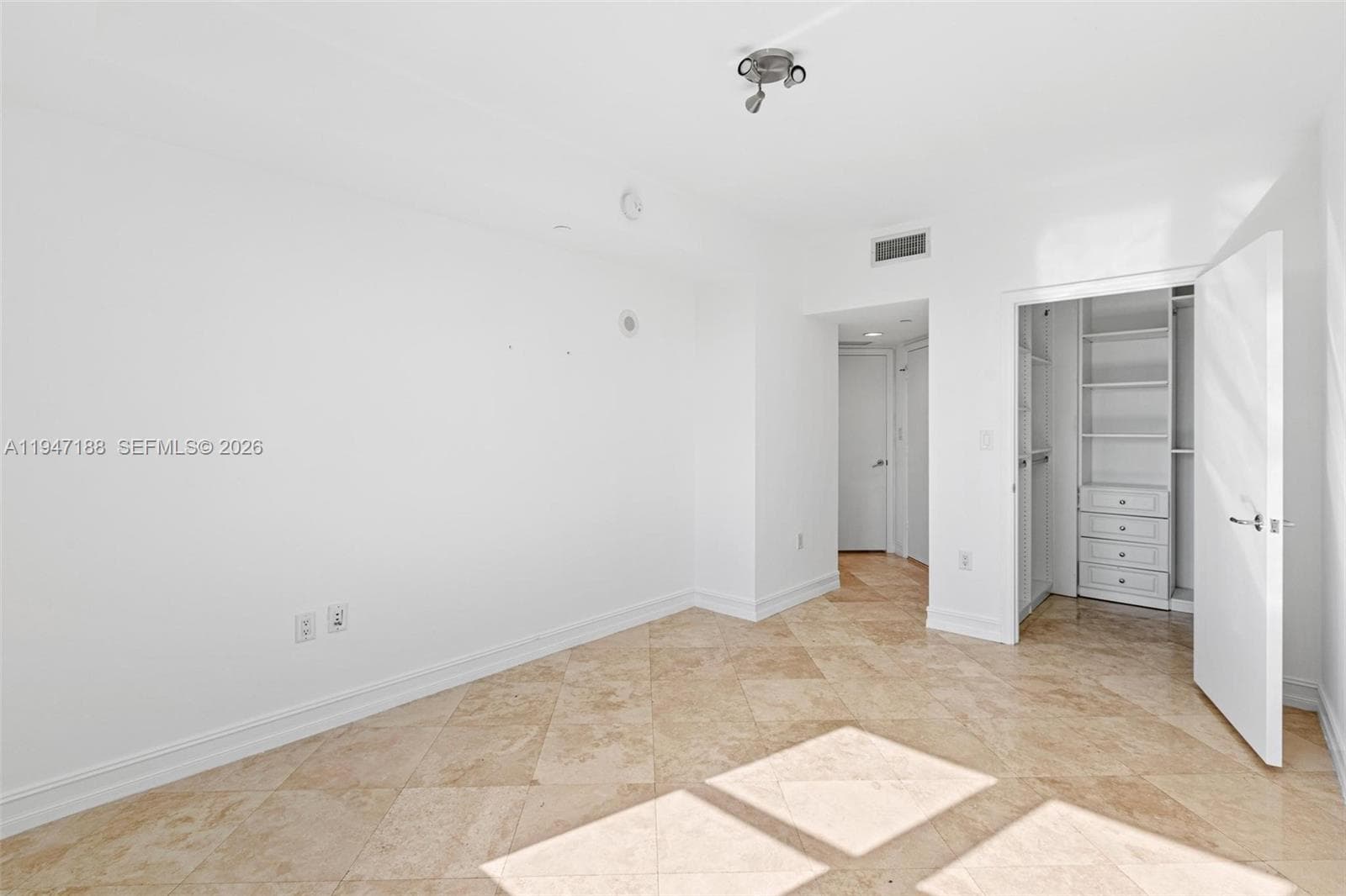 19900 E Country Club Dr # 502, Aventura FL 33180 — 14