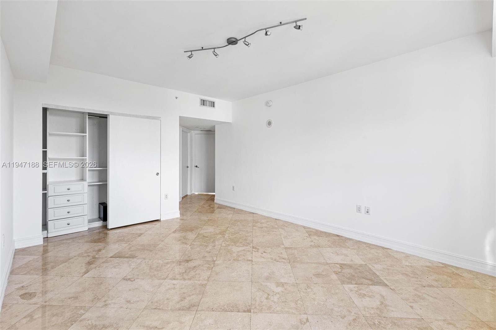 19900 E Country Club Dr # 502, Aventura FL 33180 — 11