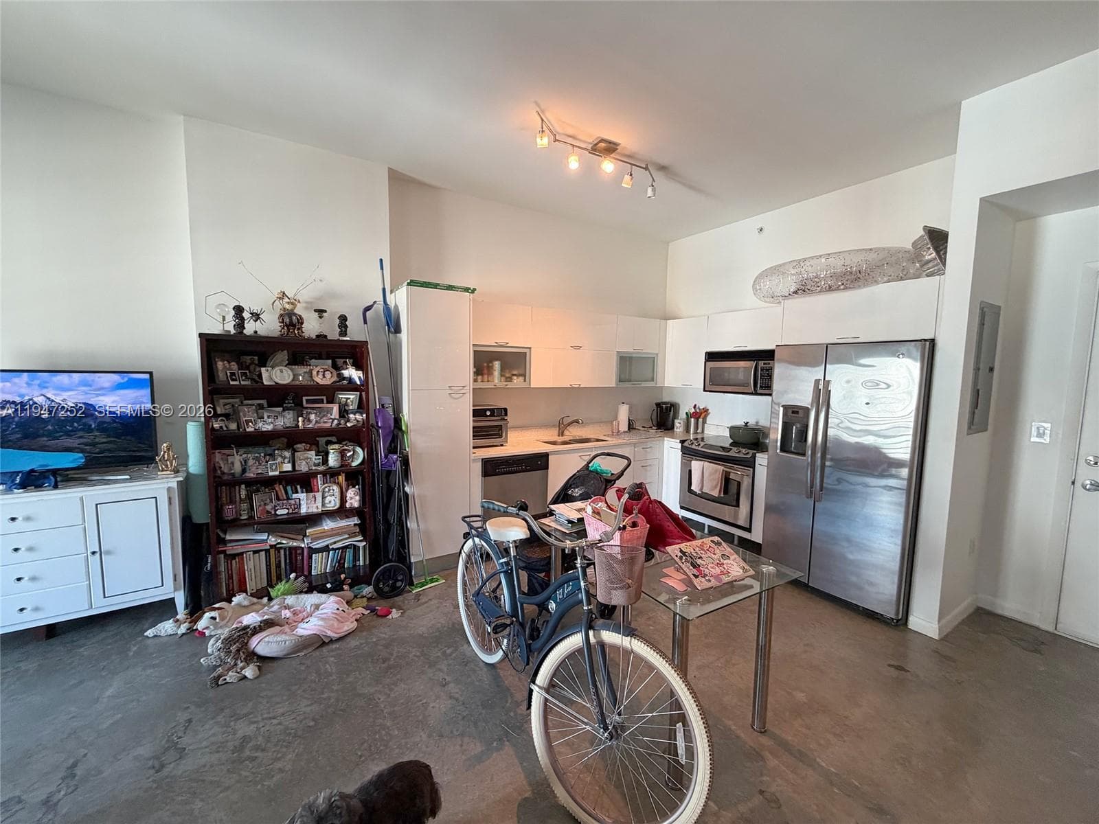 133 NE 2nd Ave # 2107, Miami FL 33132 — 3