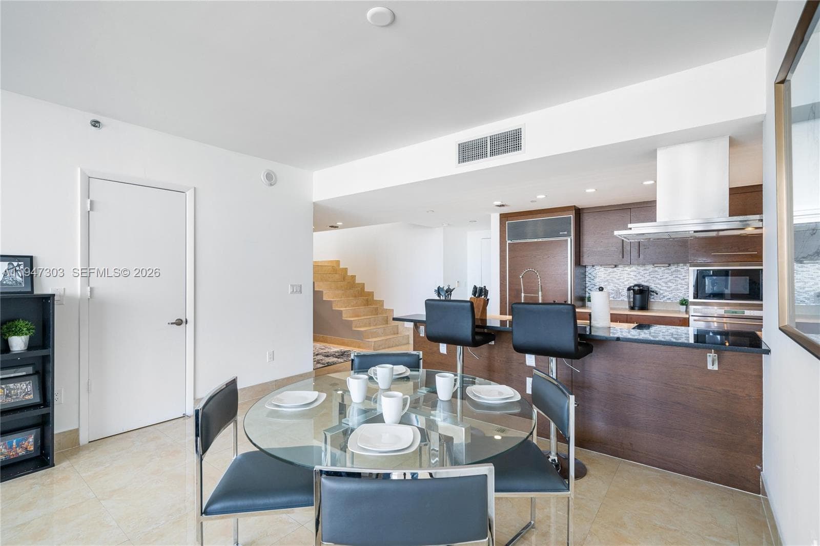 495 Brickel Ave # 5705, Miami FL 33131 — 5