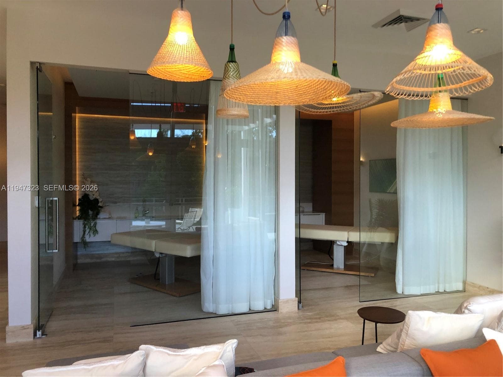 16385 Biscayne Blvd # 1417, North Miami Beach FL 33160 — 23
