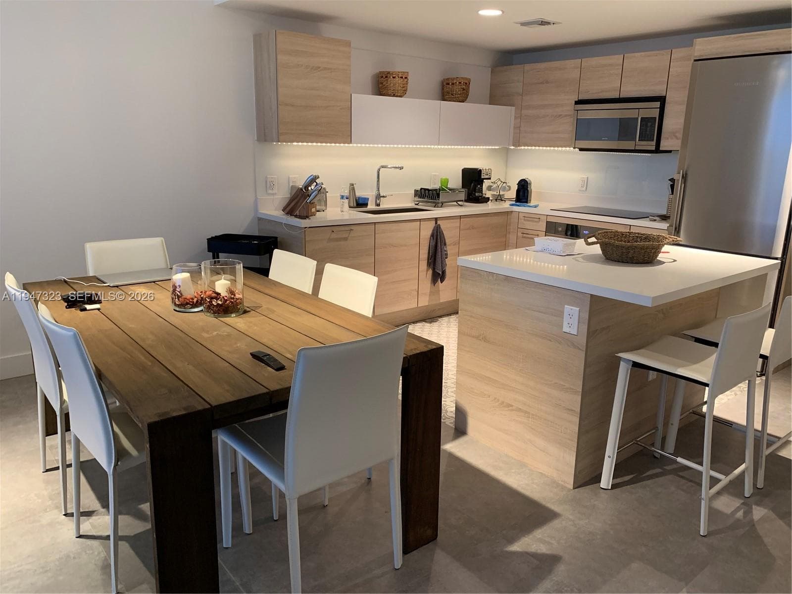 16385 Biscayne Blvd # 1417, North Miami Beach FL 33160 — 7