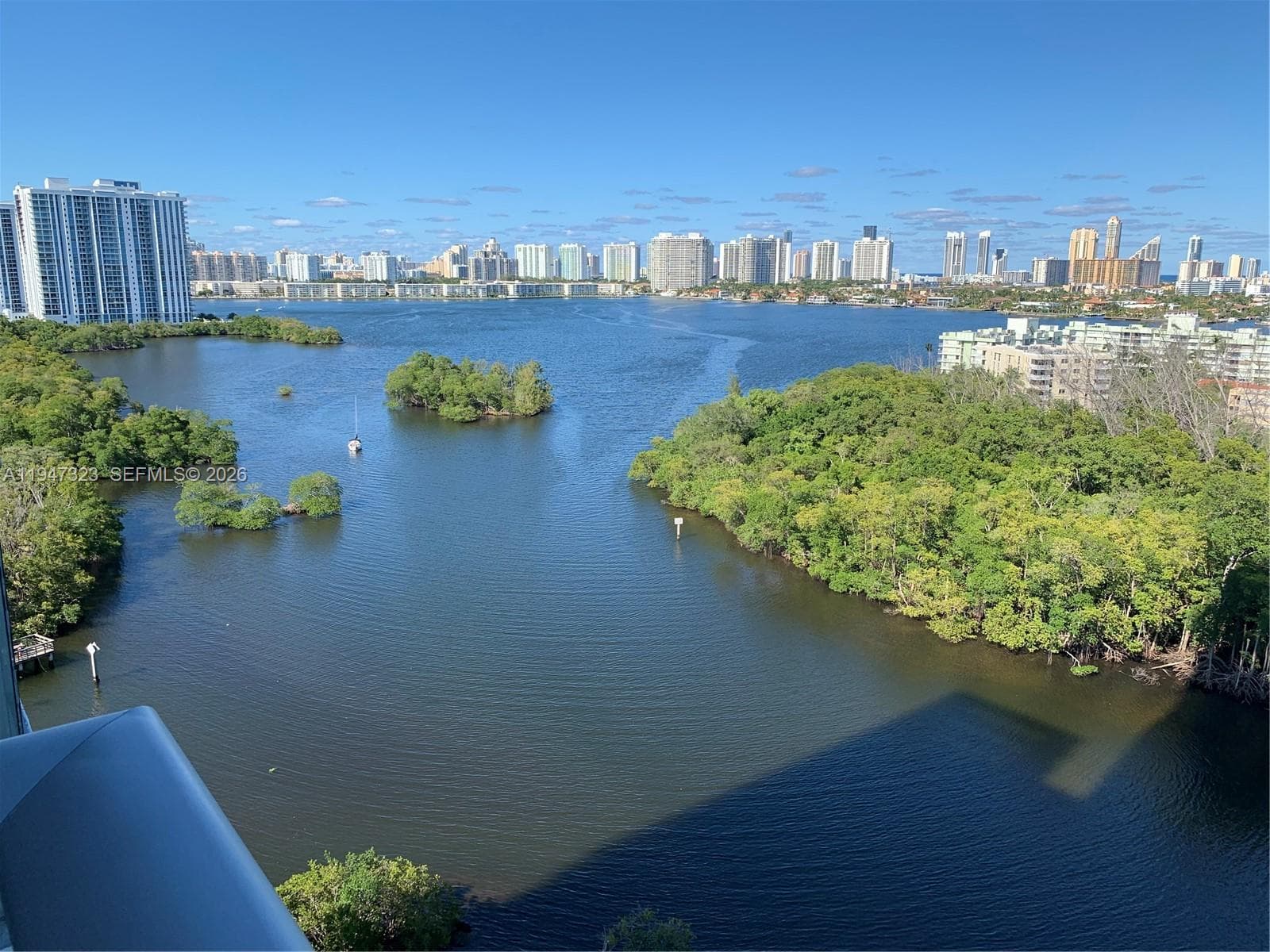 16385 Biscayne Blvd # 1417, North Miami Beach FL 33160 — 1