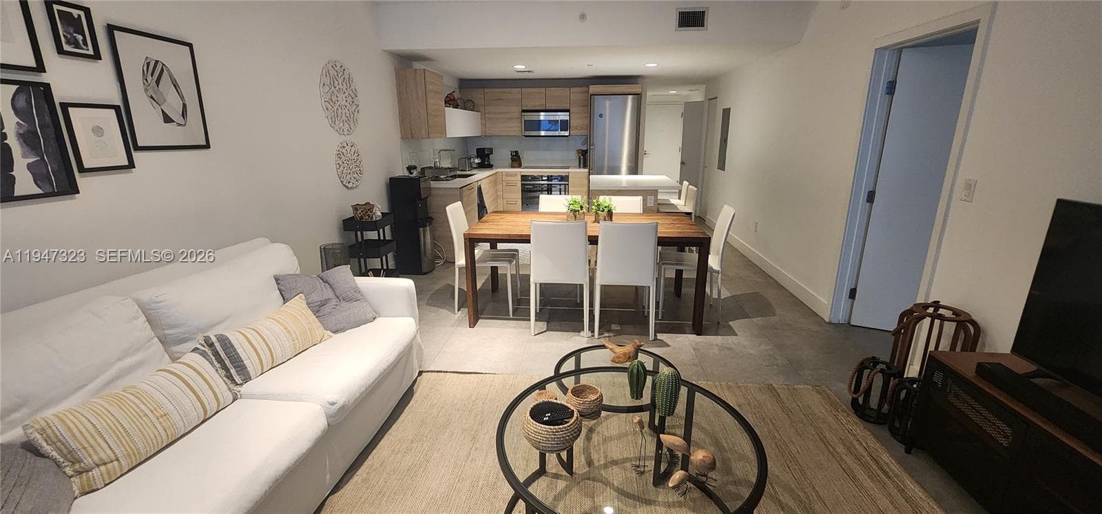 16385 Biscayne Blvd # 1417, North Miami Beach FL 33160 — 4
