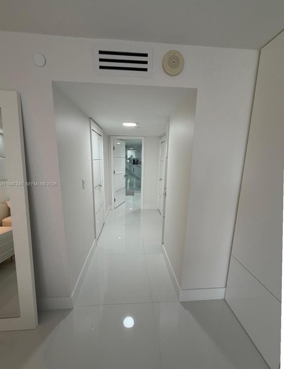 5757 Collins Ave # 504, Miami Beach FL 33140 — 7