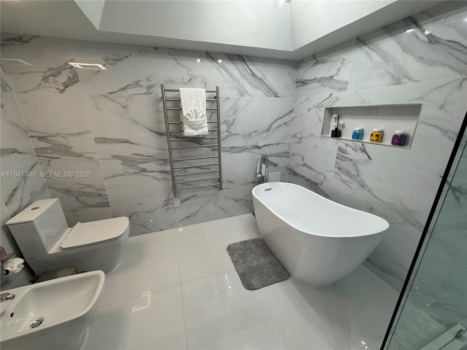 5757 Collins Ave # 504, Miami Beach FL 33140 — 75