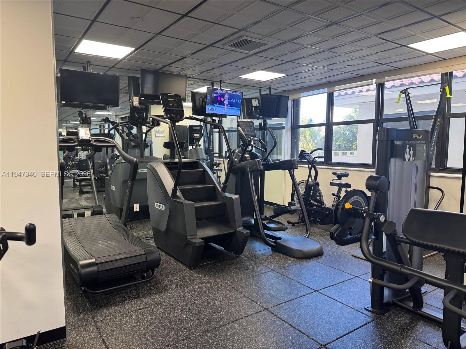 5757 Collins Ave # 504, Miami Beach FL 33140 — 92