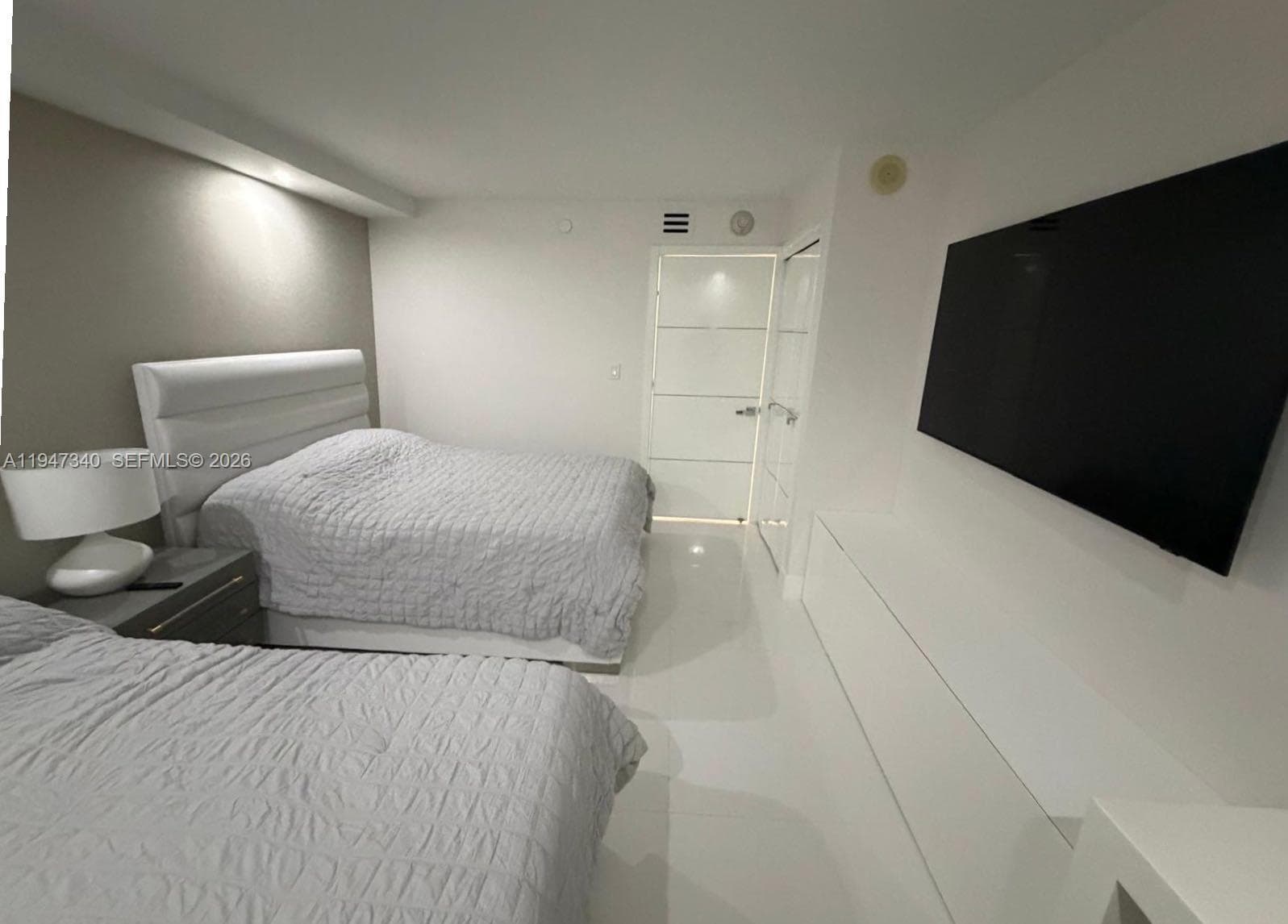 5757 Collins Ave # 504, Miami Beach FL 33140 — 44