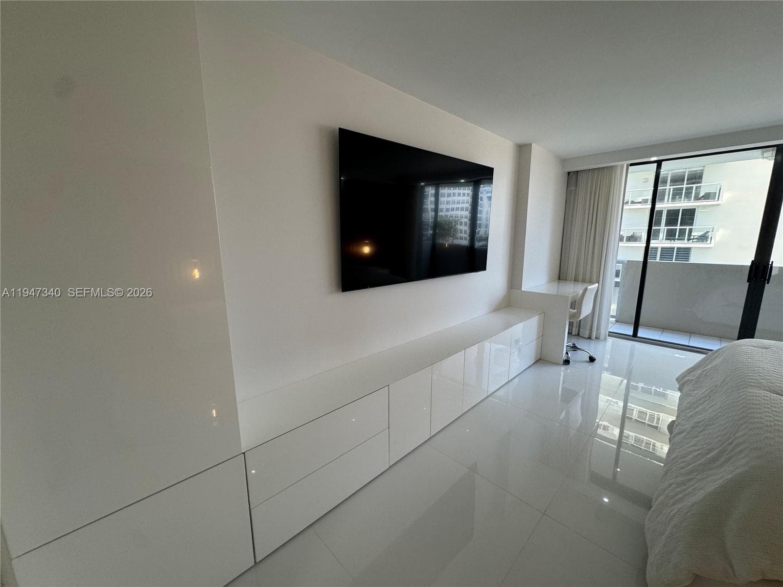 5757 Collins Ave # 504, Miami Beach FL 33140 — 64