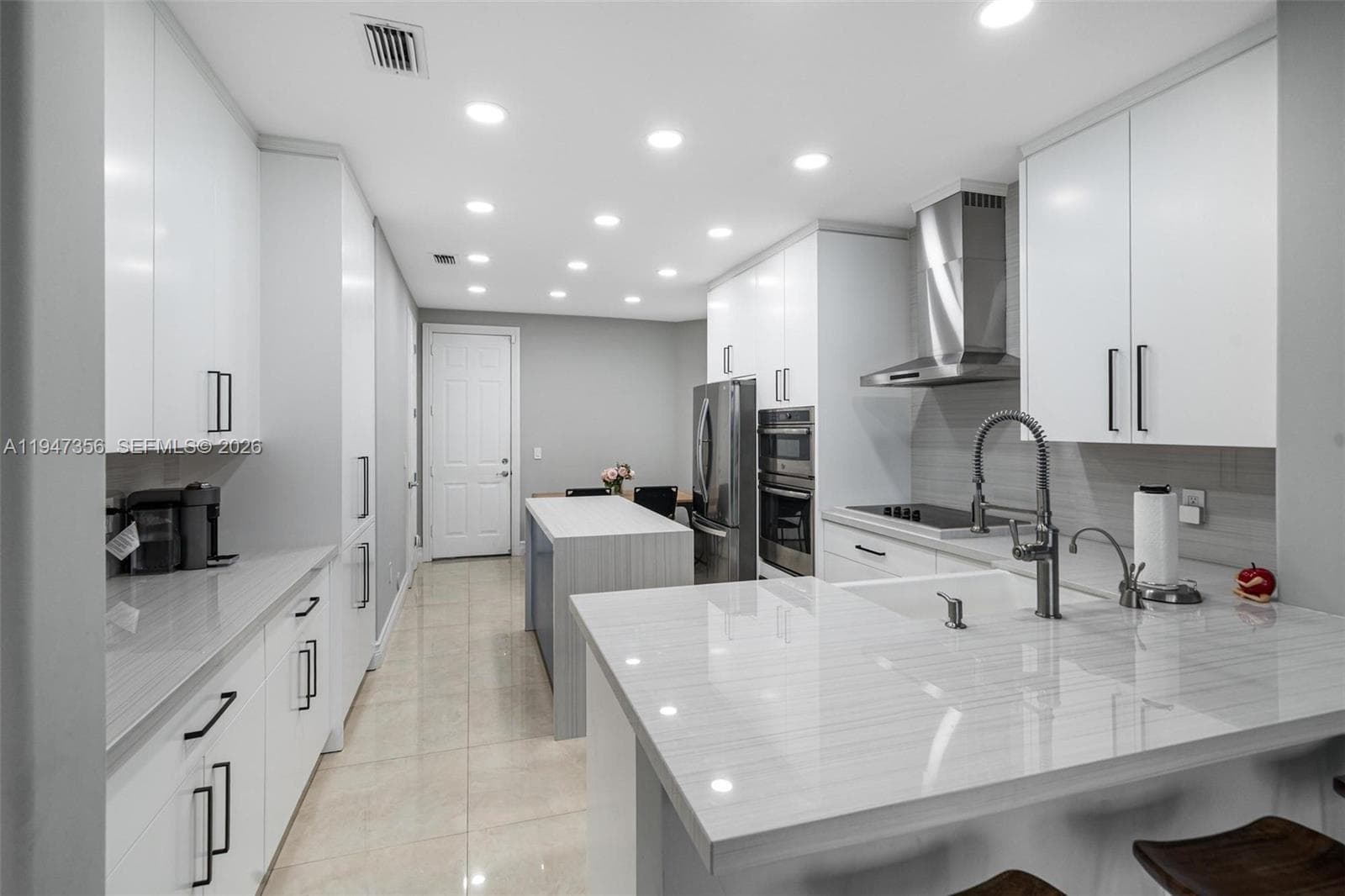 20920 NE 32nd Ave, Aventura FL 33180 — 10