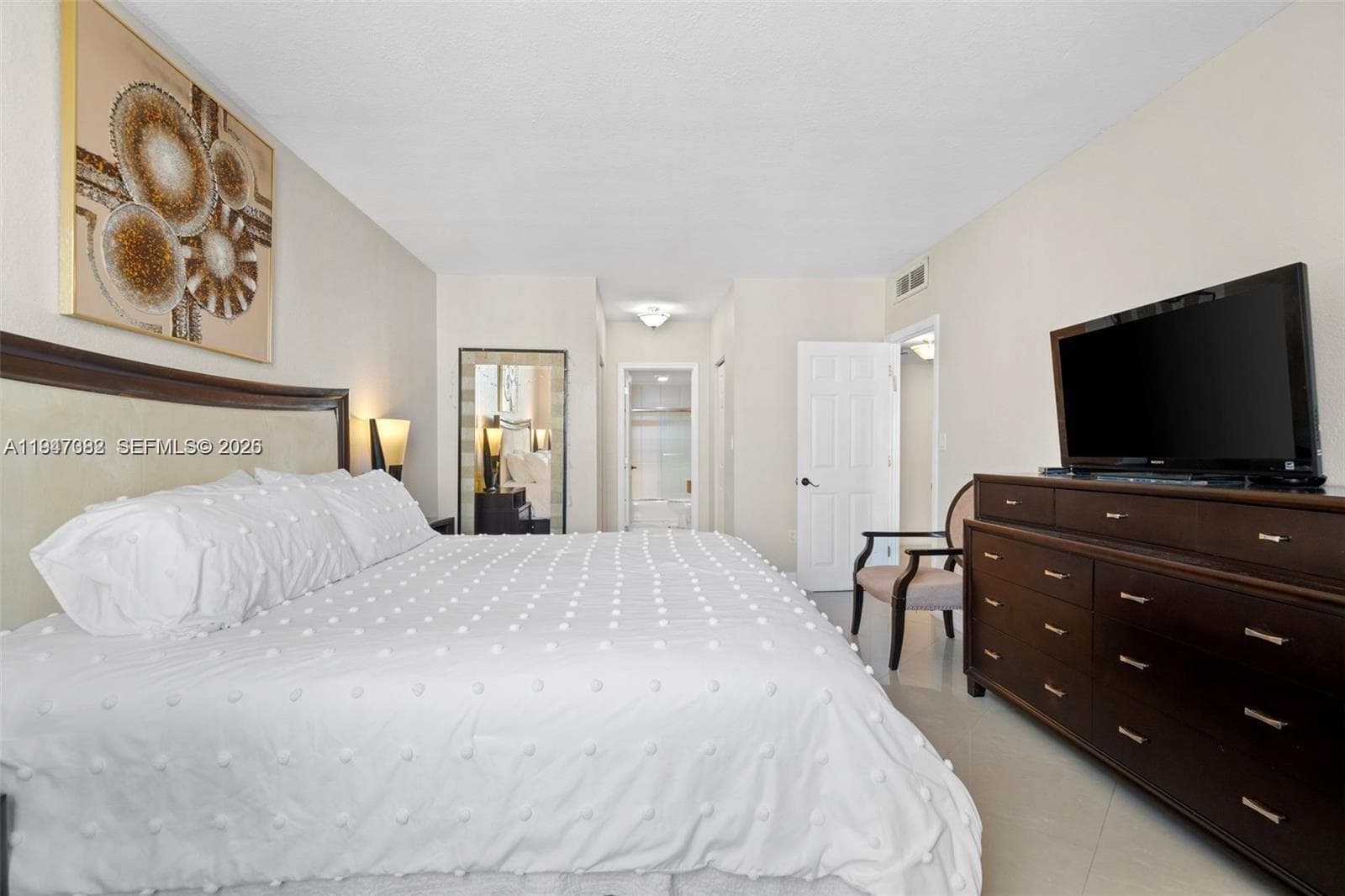 300 Bayview Dr # 1707, Sunny Isles Beach FL 33160 — 17